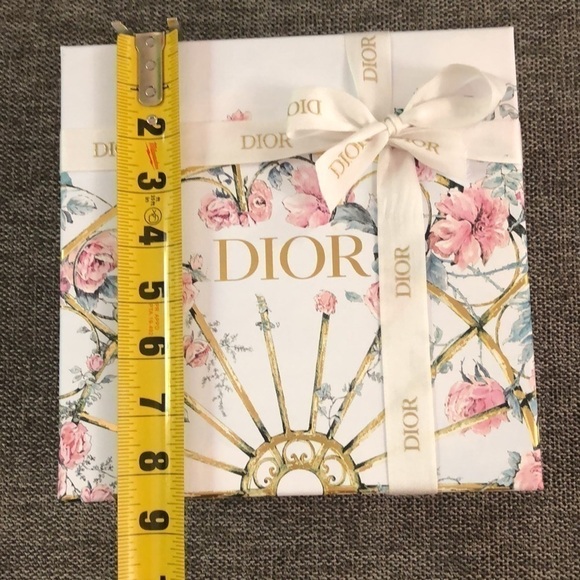 DIOR • BOX & RIBBON GIFT SET • GRANVILLE WHITE & GOLD FLORAL - Picture 14 of 16